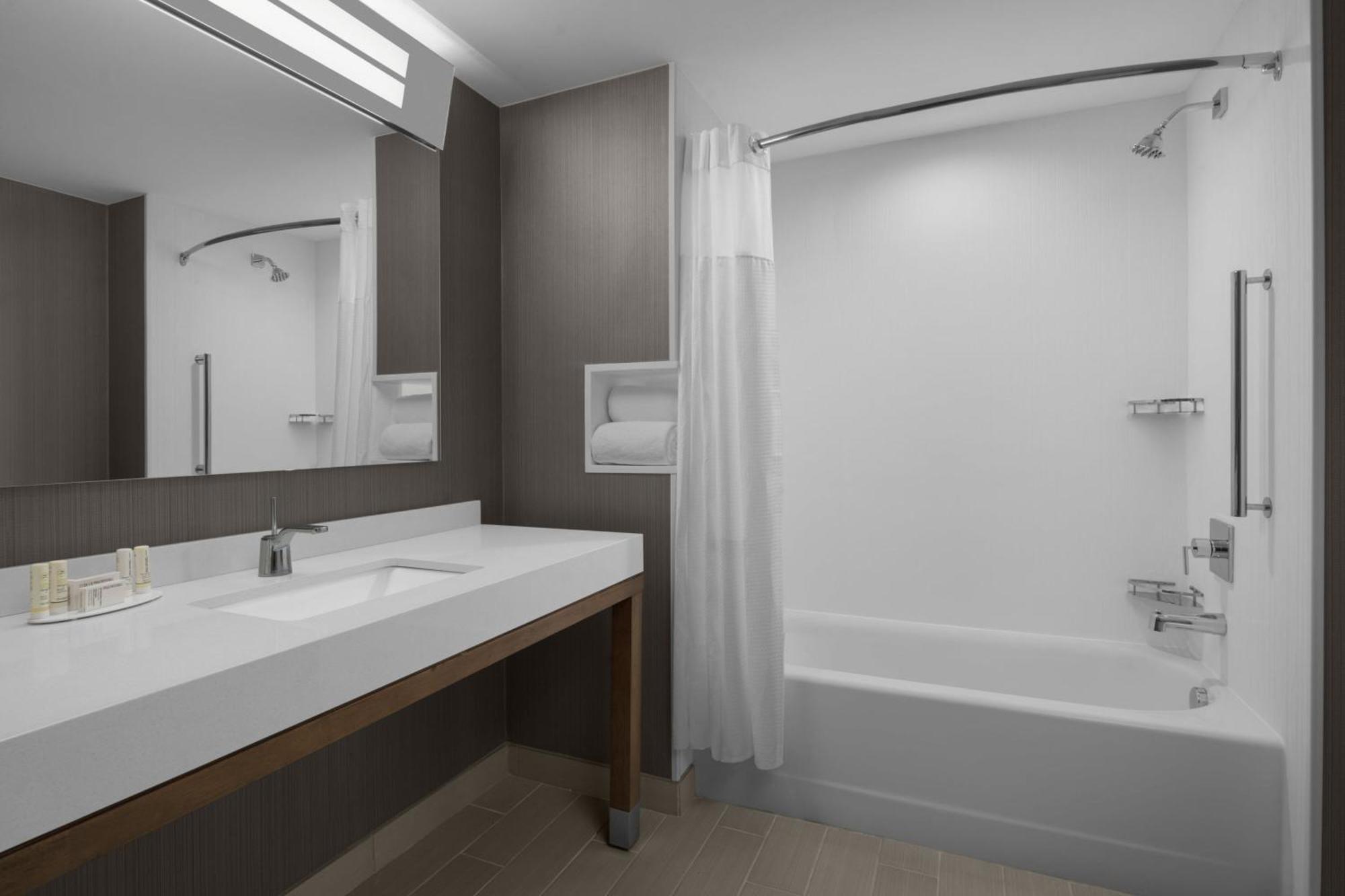 Courtyard By Marriott شاطئ كليرووتر المظهر الخارجي الصورة