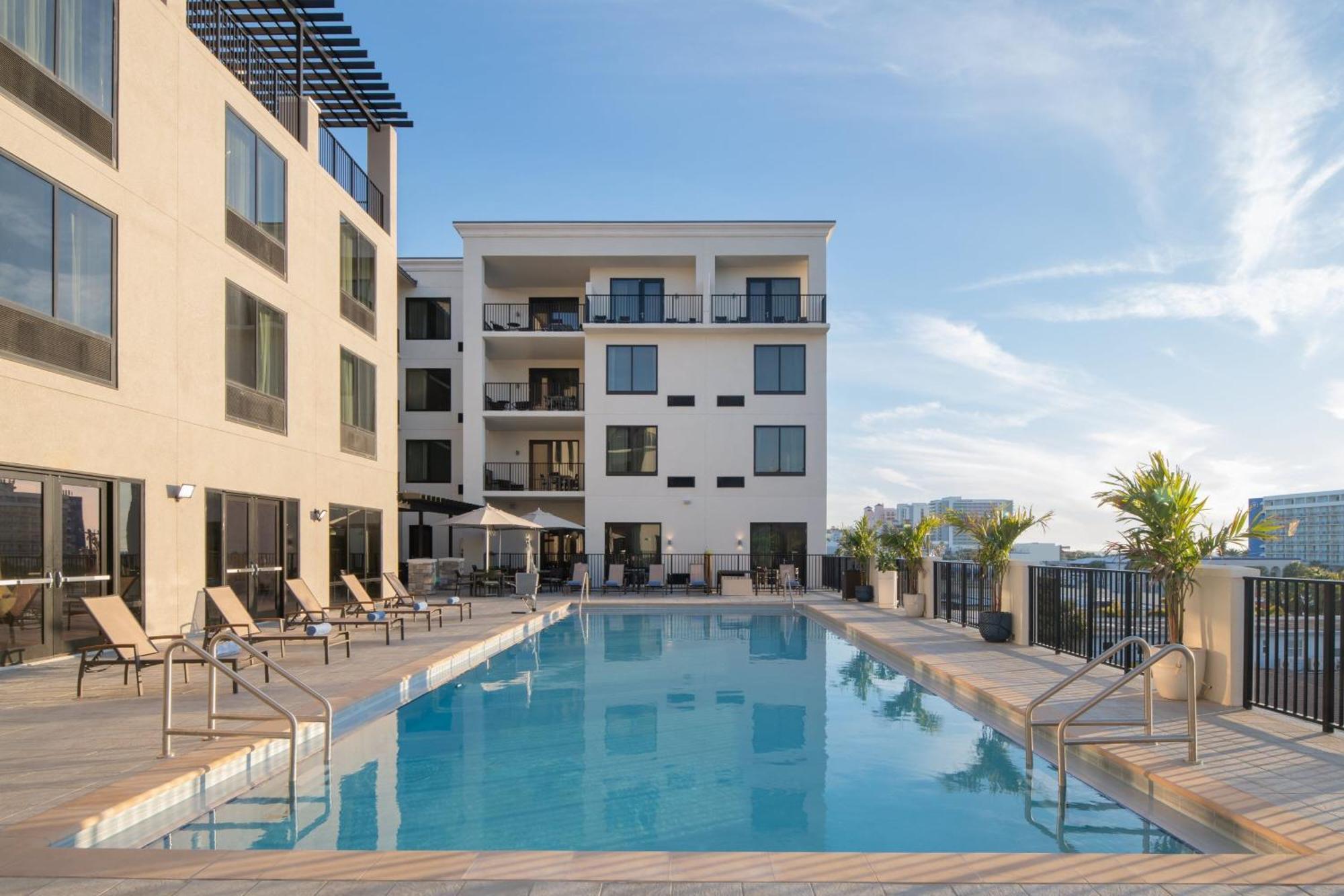 Courtyard By Marriott شاطئ كليرووتر المظهر الخارجي الصورة