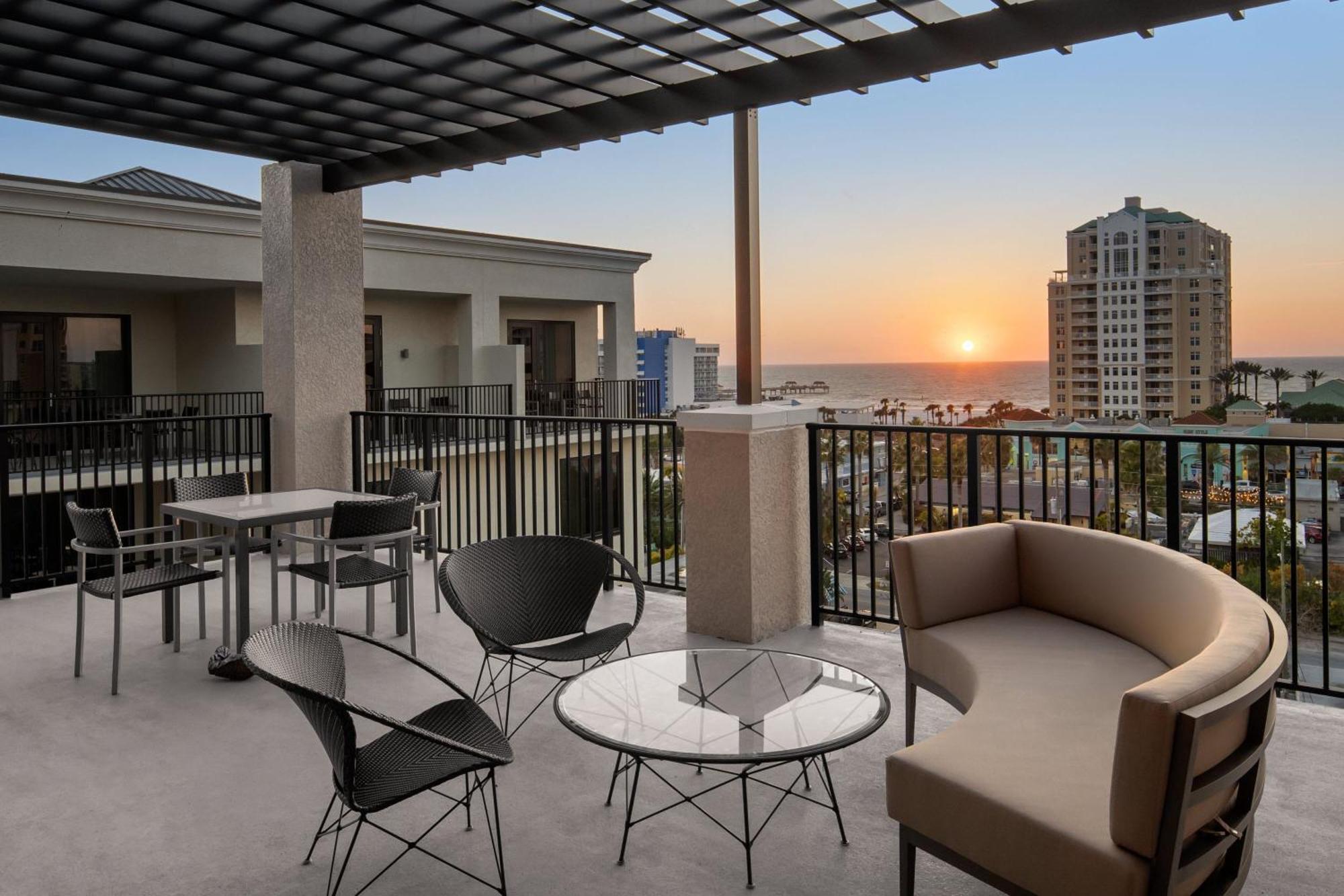 Courtyard By Marriott شاطئ كليرووتر المظهر الخارجي الصورة
